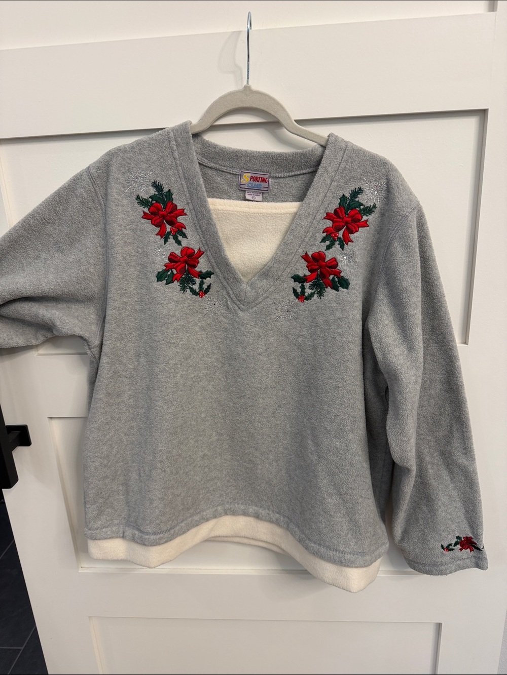 Vintage Sporting Club Gray Fleece V-Neck Sweater with Red Poinsettia Embroidery